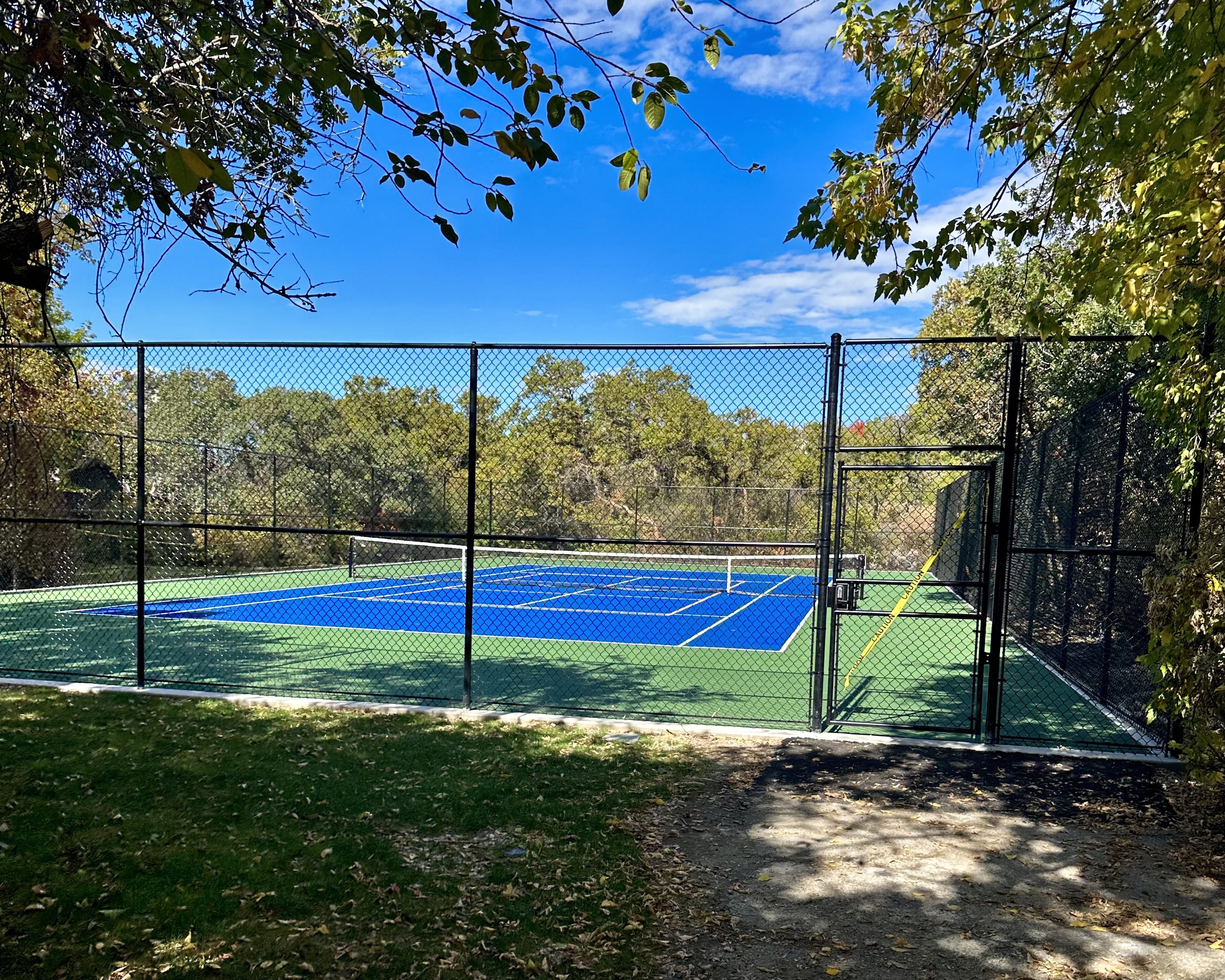 003 Service Card Court Fencing